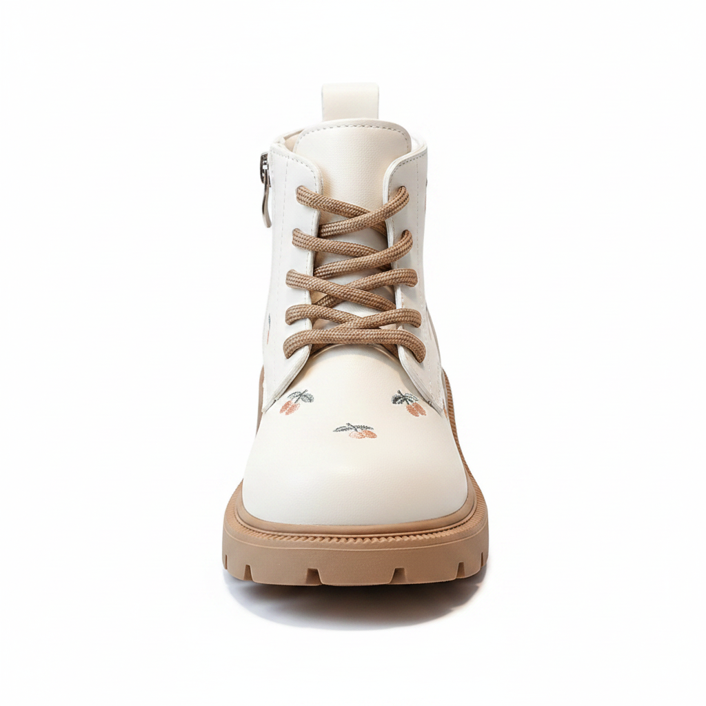 Blossom kids winter ankle boots, close-up of design detail and material